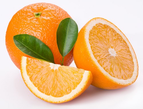 Ăn cam khi đ&oacute;i l&agrave;m tăng lượng axit trong cơ thể g&acirc;y ợ chua