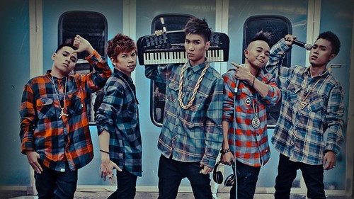 FB Boiz với phong c&aacute;ch &ldquo;chất lừ&rdquo; c&ugrave;ng với m&agrave;u sắc &acirc;m nhạc ri&ecirc;ng biệt