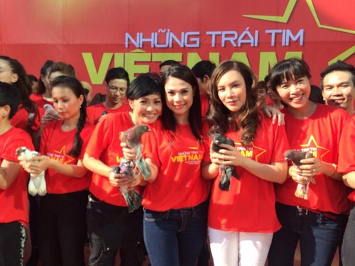 Hồ Quỳnh Hương, Phương Thanh, Thanh Thảo.