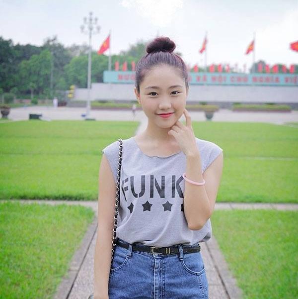 Những h&igrave;nh ảnh đ&aacute;ng y&ecirc;u của Trang Thi&ecirc;n lu&ocirc;n nhận được h&agrave;ng ngh&igrave;n, thậm ch&iacute; chục ngh&igrave;n lượt like từ cộng đồng mạng.