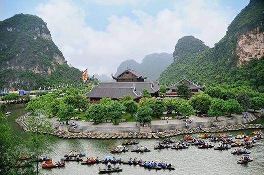unesco Tràng An trở thành một trong tám di sản Văn hóa và Thiên nhiên Thế giới của Việt Nam.