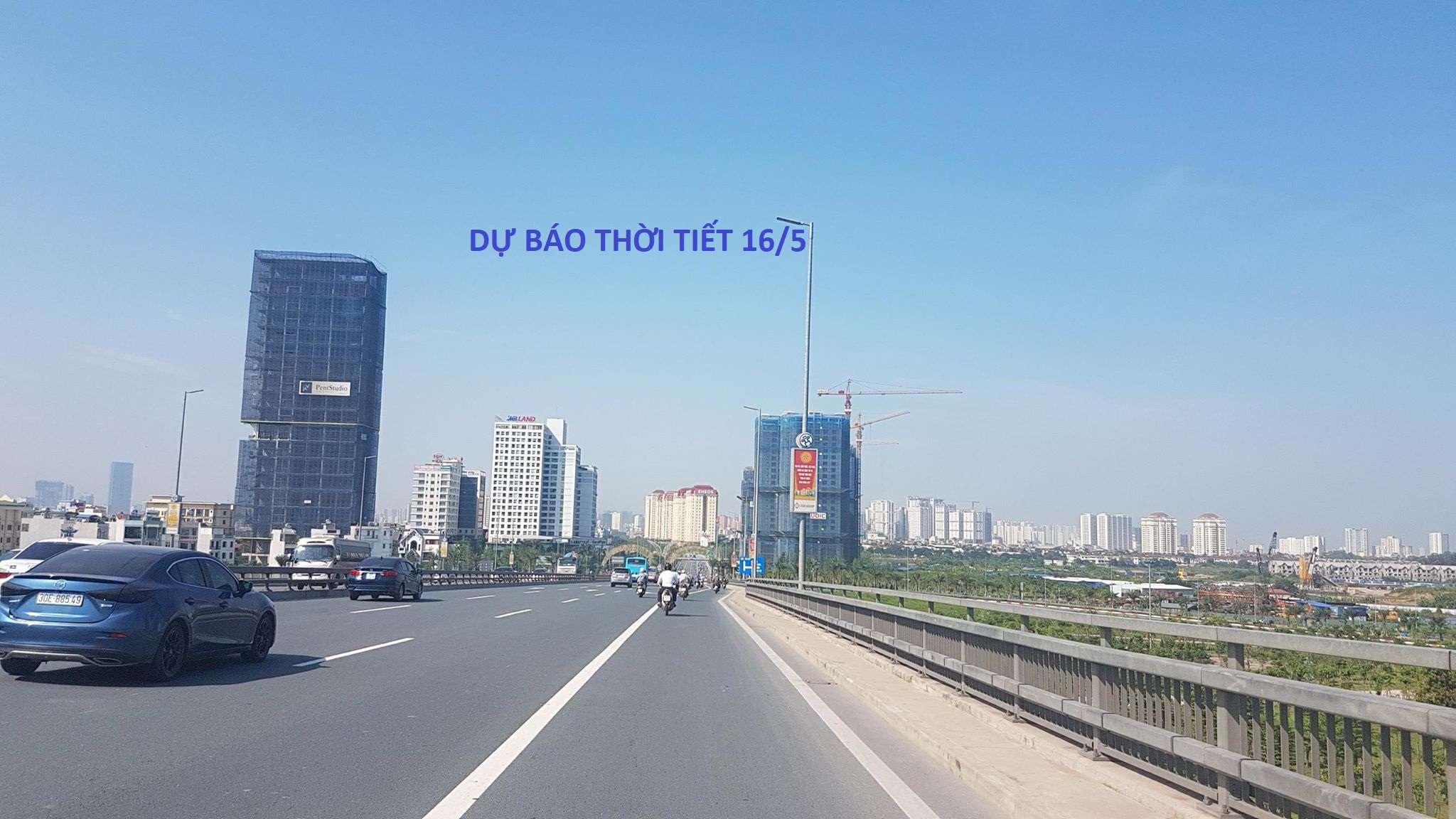 Thời tiết H&agrave; Nội h&ocirc;m nay 16/5: Trời nắng n&oacute;ng, v&agrave;i nơi c&oacute; mưa r&agrave;o v&agrave; d&ocirc;ng