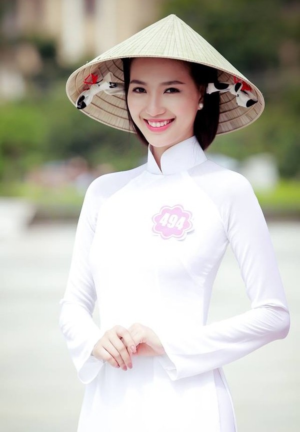 Đọc b&aacute;o mới nhất h&ocirc;m nay ng&agrave;y 22/11: Th&iacute; sinh Phạm Mỹ Linh cuộc thi Hoa hậu Việt Nam 2014