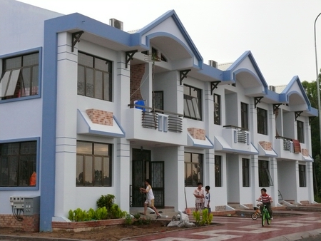 Đọc b&aacute;o mới nhất h&ocirc;m nay ng&agrave;y 26/11: Quốc hội xiết chặt việc bố tr&iacute; nh&agrave; ở c&ocirc;ng vụ cho c&aacute;n bộ c&ocirc;ng chức