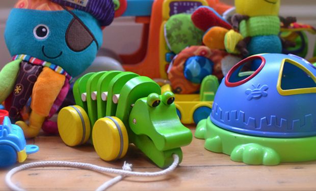 Đồ chơi trẻ em s&aacute;ng m&agrave;u chứa nhiều 13Win21 con - Tri ân hội viên mỗi tháng 2000 tỷ cực k&igrave; độc hại