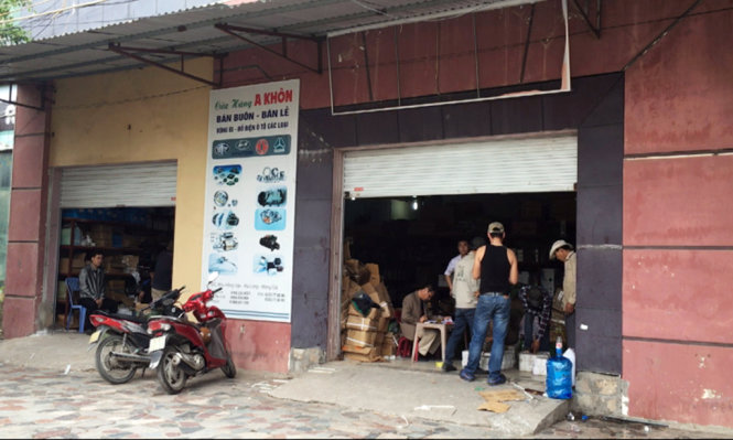 Đối tượng người Trung Quốc bu&ocirc;n lậu linh kiện &ocirc; t&ocirc; với gi&aacute; trị h&agrave;ng l&ecirc;n tới tr&ecirc;n 2 tỷ đồng