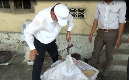 Đốt xương h&oacute;a thạch c&acirc;n nặng 19kg
