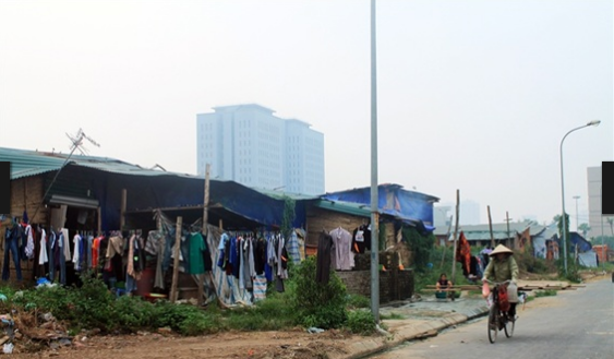 khu đ&ocirc; thị kế ngay b&ecirc;n khu ổ chuột
