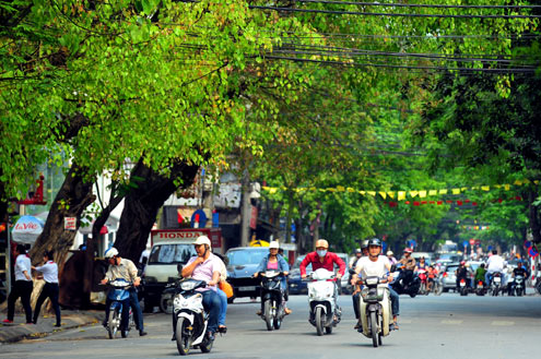 Dự b&aacute;o thời tiết ng&agrave;y mai 14/4/2015: Kh&ocirc;ng kh&iacute; lạnh suy yếu, c&aacute;c tỉnh miền Bắc trời nắng ấm, nền nhiệt tăng