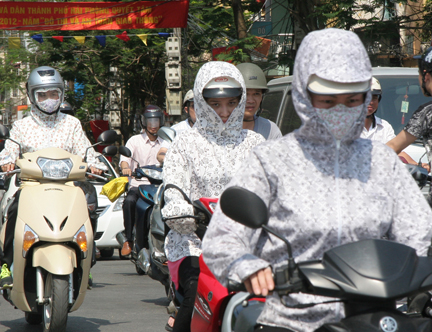 Dự báo thời tiết hôm nay ngày 12/4/2015: Bắc Bộ đêm và sáng sớm có mưa, ngày nắng Dự báo thời tiết hôm nay ngày 12/4/2015: Bắc Bộ đêm và sáng sớm có mưa, ngày nắng