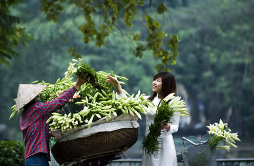 Dự b&aacute;o thời tiết ng&agrave;y mai 18/4: Miền Bắc đ&oacute;n gi&oacute; m&ugrave;a, trời dịu m&aacute;t