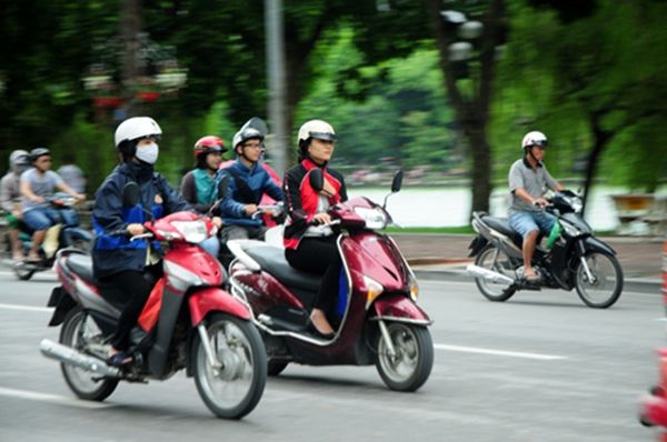 Dự b&aacute;o thời tiết h&ocirc;m nay ng&agrave;y 11/11: Trung v&agrave; Nam bộ c&oacute; mưa r&agrave;o v&agrave; d&ocirc;ng v&agrave;i nơi