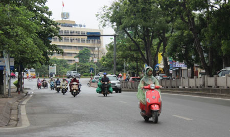 Dự b&aacute;o thời tiết ng&agrave;y mai 11/11, mưa d&ocirc;ng tại khu vực Trung bộ sẽ giảm bớt trong khoảng 2 ng&agrave;y tới