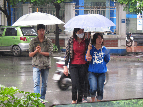 Dự b&aacute;o thời tiết ng&agrave;y mai 16/11, mưa lũ tại miền Trung c&oacute; thể g&acirc;y những hậu quả đ&aacute;ng tiếc