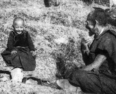 Đức Ph&aacute;p Vương Gyalwang Drukpa XII từ nhỏ đ&atilde; được t&ocirc;n s&ugrave;ng l&agrave; hiện th&acirc;n của Đức Phật Quan &Acirc;m
