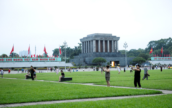 du lịch h&agrave; nội