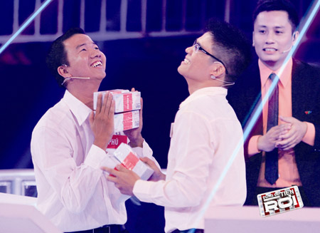 Đừng để tiền rơi đang l&agrave; Gameshow nhận được nhiều sự y&ecirc;u th&iacute;ch tr&ecirc;n VTV3