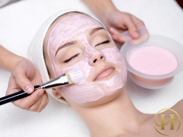 C&ocirc;ng dụng l&agrave;m đẹp bất ngờ từ đồ uống c&oacute; cồn  - ảnh 2