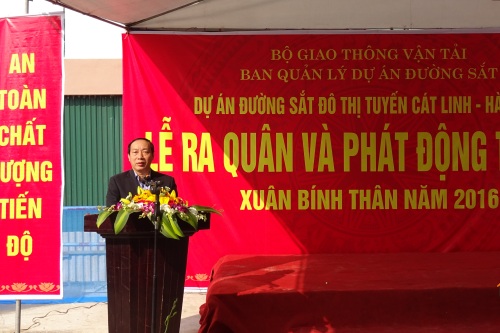 Thứ trưởng phụ tr&aacute;ch Bộ GTVT Nguyễn Hồng Trường ph&aacute;t lệnh ra qu&acirc;n đầu năm đối với c&aacute;c lực lượng tham gia Dự &aacute;n đường sắt tr&ecirc;n cao C&aacute;t Linh-H&agrave; Đ&ocirc;ng