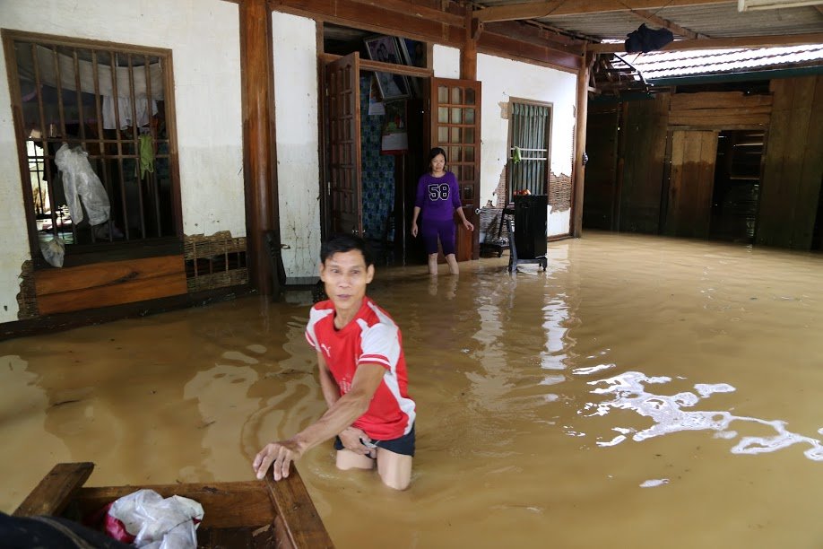  Mưa lũ ở miền Trung c&oacute; tr&aacute;ch nhiệm phần lớn thuộc về nh&agrave; m&aacute;y thủy điện Hố H&ocirc;. Ảnh: Vietnamnet