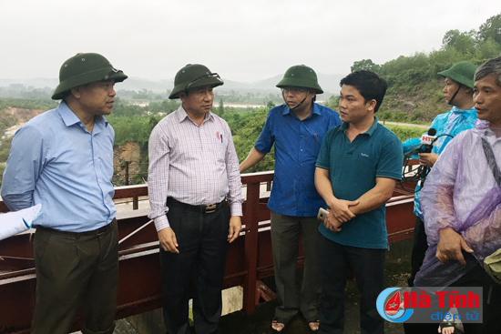 B&atilde;o số 7: Chủ động ứng ph&oacute; để giảm thiệt hại về người v&agrave; t&agrave;i sản