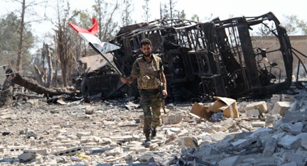  Qu&acirc;n đội Syria ở Aleppo