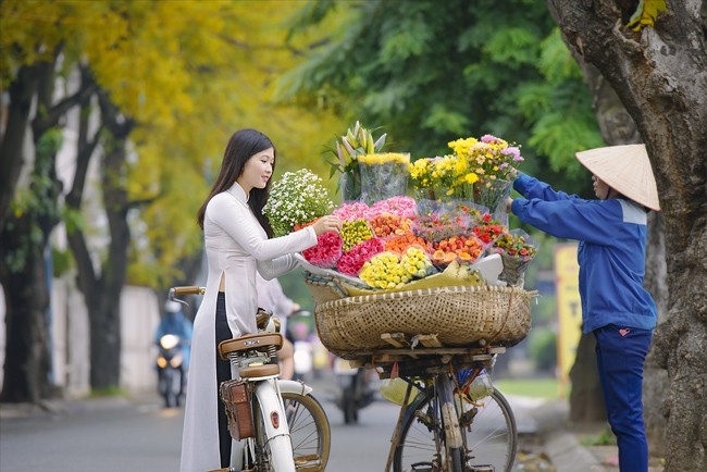 Dự b&aacute;o thời tiết ng&agrave;y 29/10: Bắc Bộ đ&oacute;n kh&ocirc;ng kh&iacute; lạnh, Nam Bộ mưa d&ocirc;ng