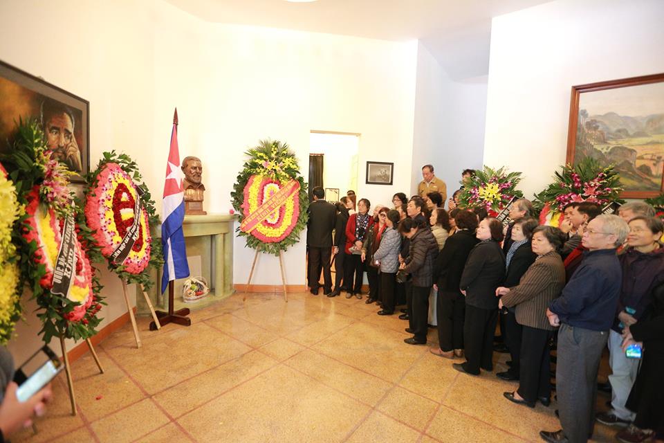 L&atilde;nh tụ Fidel Castro Ruz đ&atilde; từ trần v&agrave;o đ&ecirc;m 25/11 - giờ La Habana, tức trưa 26/11 - giờ H&agrave; Nội, hưởng thọ 90 tuổi. 