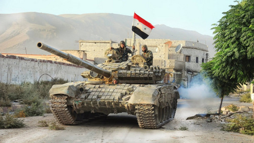  Chiến sự Syria: Xe tăng qu&acirc;n ch&iacute;nh phủ trong chiến dịch giải ph&oacute;ng Aleppo. Ảnh: Almasdar News