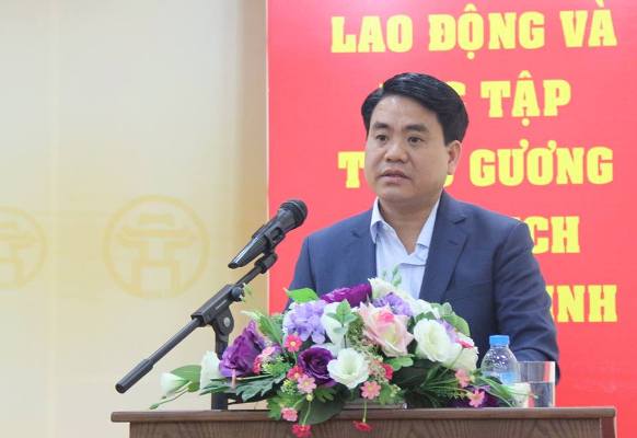 Chủ tịch UBND TP H&agrave; Nội Nguyễn Đức Chung ph&aacute;t biểu tại hội nghị. Ảnh: D&acirc;n tr&iacute;