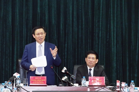  Ph&oacute; Thủ tướng Vương Đ&igrave;nh Huệ ph&aacute;t biểu tại cuộc họp chuy&ecirc;n đề của Kiểm to&aacute;n Nh&agrave; nước. Ảnh: VGP