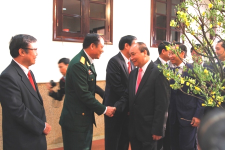  Thủ tướng đến thăm, ch&uacute;c Tết Đảng bộ, Link Đăng Nhập Nhà cái 13Win16.Com TP. Đ&agrave; Nẵng. Ảnh: VGP
