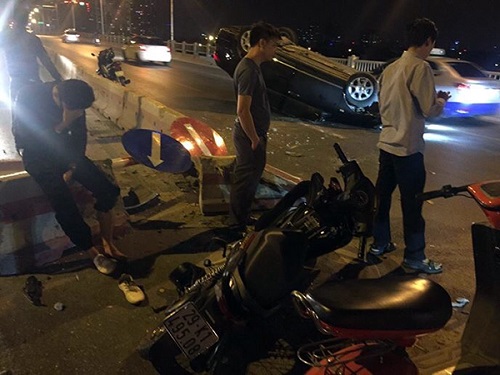 Tai nạn giao th&ocirc;ng ng&agrave;y 2/2: Cả gia đ&igrave;nh gặp tai nạn, 3 người tử vong