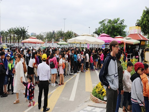 Vui chơi cực đ&atilde; tại Asia Park dịp đầu năm