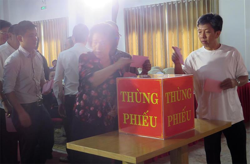 Sabeco miễn nhiệm con trai &ocirc;ng Vũ Huy Ho&agrave;ng ra khỏi Hội đồng quản trị