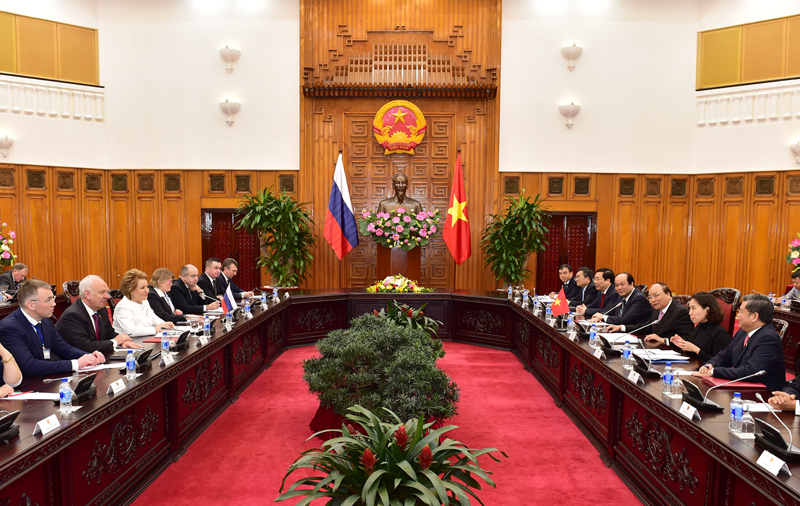  Thủ tướng Nguyễn Xu&acirc;n Ph&uacute;c đ&aacute;nh gi&aacute; cao vai tr&ograve; của phụ nữ l&agrave; Chủ tịch Quốc hội hiện nay của hai nước. Ảnh: VGP