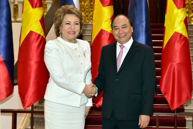  Thủ tướng Nguyễn Xu&acirc;n Ph&uacute;c tiếp Chủ tịch Hội đồng Li&ecirc;n bang Nga, b&agrave; Valentina Ivanovna Matviyenko. Ảnh: VGP