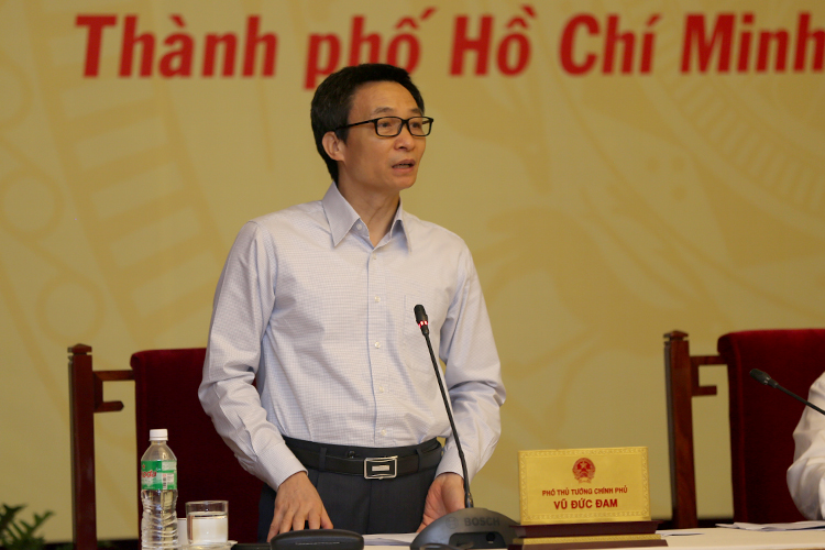 Ph&oacute; Thủ tướng Vũ Đức Đam ph&aacute;t biểu tại Hội nghị. Ảnh: VGP