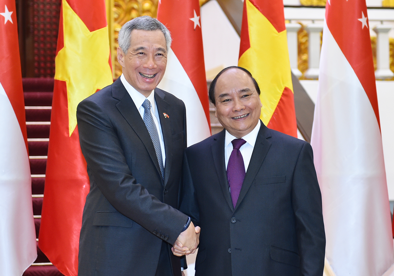  Thủ tướng Nguyễn Xu&acirc;n Ph&uacute;c v&agrave; Thủ tướng Singapore L&yacute; Hiển Long. Ảnh: VGP