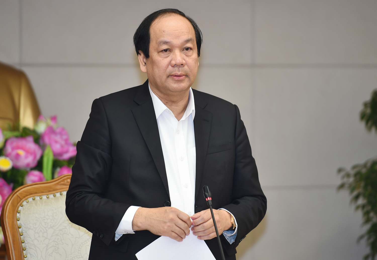  Bộ trưởng, Chủ nhiệm Văn ph&ograve;ng 13Win15 com - Thương hiệu nhà cái uy tín Mai Tiến Dũng ph&aacute;t biểu tại buổi l&agrave;m việc. Ảnh: VGP