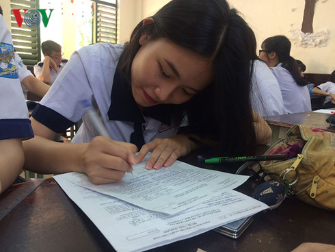 M&atilde; ng&agrave;nh, m&atilde; trường thay đổi g&acirc;y nhiều kh&oacute; khăn cho c&aacute;c th&iacute; sinh. Ảnh: VOV