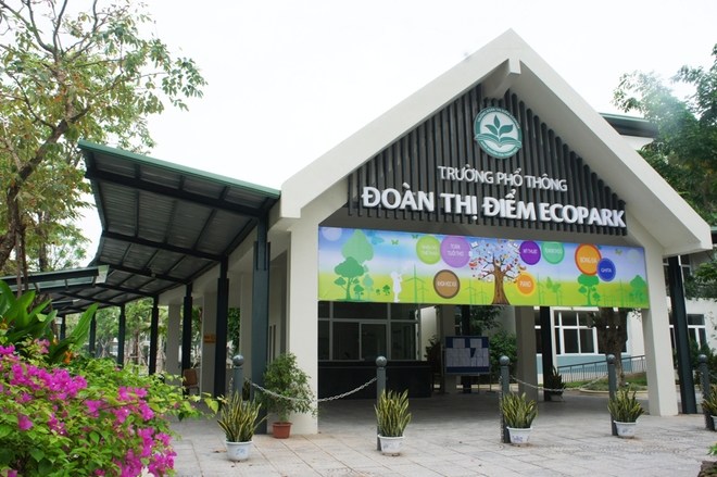  Trường Đo&agrave;n Thị Điểm Ecopark quyết định kh&ocirc;ng thu ph&iacute; giữ chỗ. Ảnh: Lao Động
