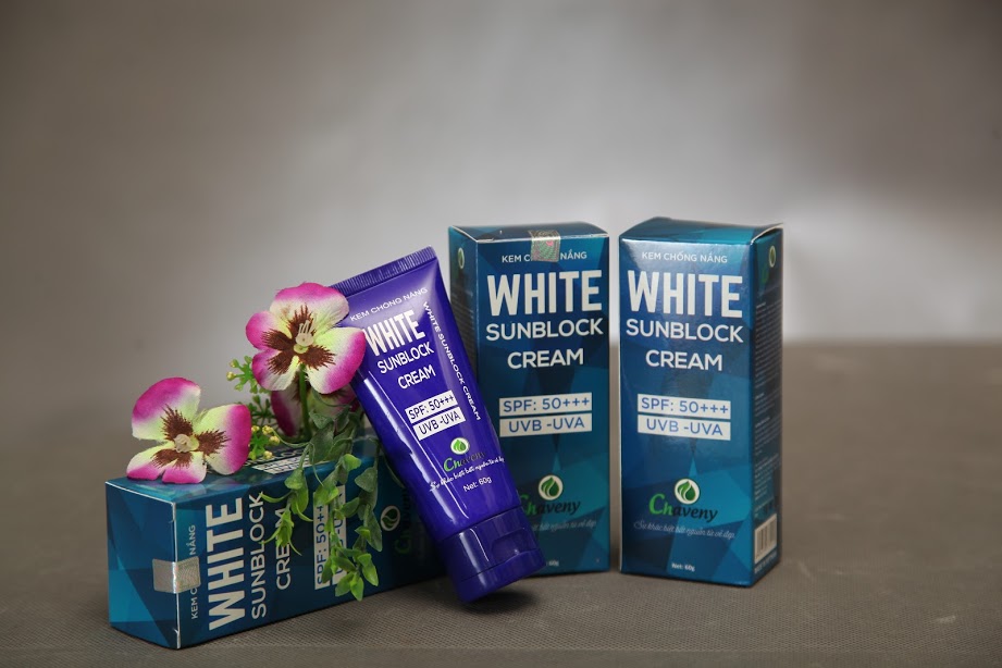  Kem chống nắng White Sunbock Chaveny với chiết xuất thi&ecirc;n nhi&ecirc;n đang được chị em phụ nữ ưa chuộng