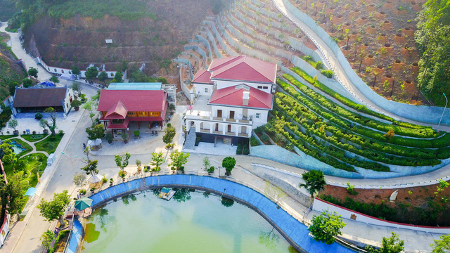 Dinh thự của gia đ&igrave;nh &ocirc;ng Phạm Sỹ Qu&yacute; - Gi&aacute;m đốc sở TN - MT tỉnh Y&ecirc;n B&aacute;i. Ảnh: D&acirc;n tr&iacute; 