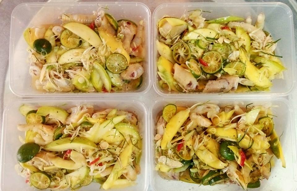 Những m&oacute;n ăn ngon v&agrave; đắt h&agrave;ng của chị Hải L&yacute;