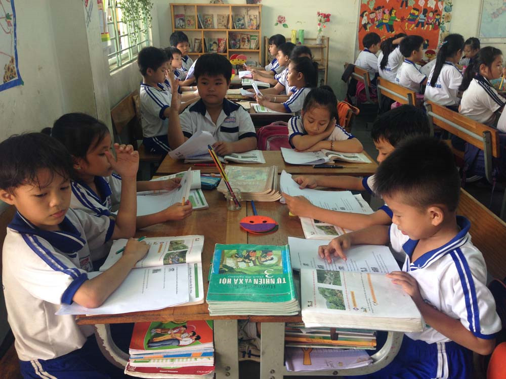  Chương tr&igrave;nh v&agrave; s&aacute;ch gi&aacute;o khoa mới sẽ được thực hiện từ năm học 2019-2020. Ảnh: Thanh ni&ecirc;n
