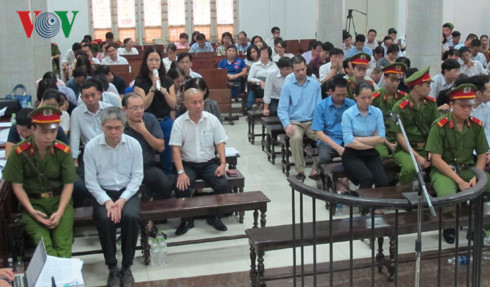 Bị c&aacute;o Sơn chỉ thừa nhận m&igrave;nh phạm tội Cố &yacute; l&agrave;m tr&aacute;i quy định của Nh&agrave; nước về quản l&yacute; Sòng Bài Trực Tuyến 13Win.com g&acirc;y hậu quả nghi&ecirc;m trọng. Ảnh: VOV