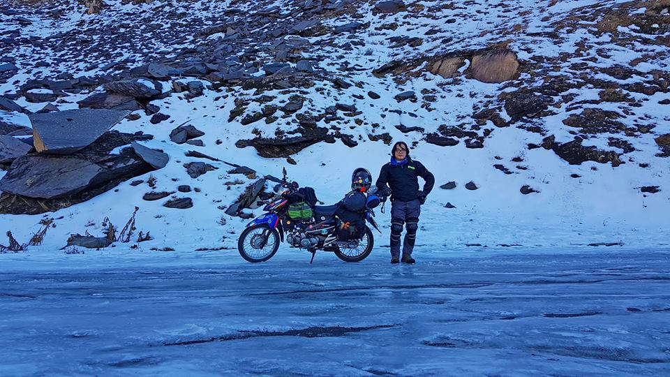  Đăng Khoa check in tại d&atilde;y n&uacute;i Alps ở Thụy Sỹ