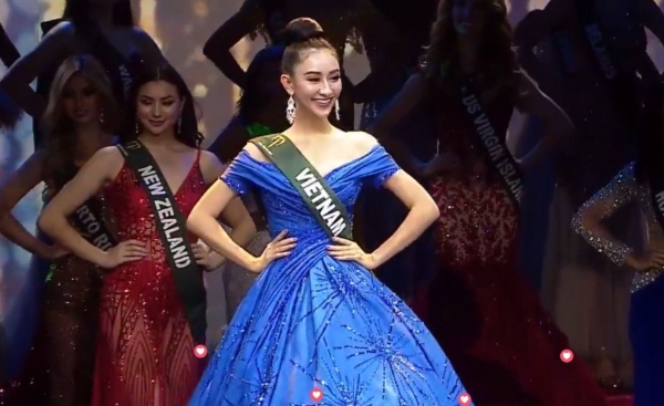 &Aacute; hậu H&agrave; Thu lộng lẫy trong đ&ecirc;m Chung kết Miss Earth 2017
