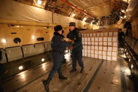 Trước đ&oacute;, người ph&aacute;t ng&ocirc;n Điện Kremlin Dmitry Peskov ng&agrave;y 7/11 cho biết, Tổng thống Vladimir Putin đ&atilde; chỉ đạo ch&iacute;nh phủ Nga tiến h&agrave;nh c&aacute;c hoạt động viện trợ nh&acirc;n đạo v&agrave; hỗ trợ 5 triệu USD gi&uacute;p Việt Nam khắc phục hậu quả do b&atilde;o Damrey g&acirc;y ra. Ảnh: Mchs.ru